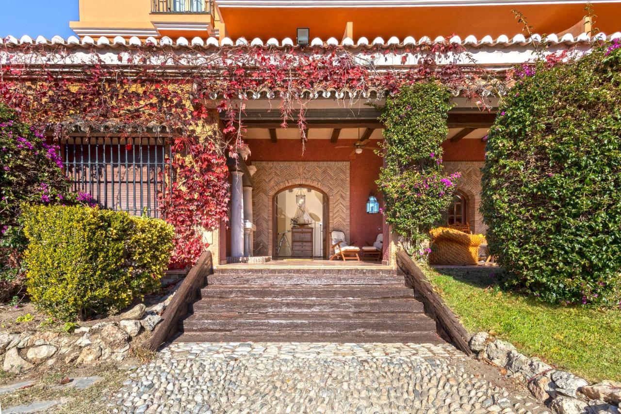 Casa Flores Con Piscina Interior Climatizada Alcaucin Exterior photo