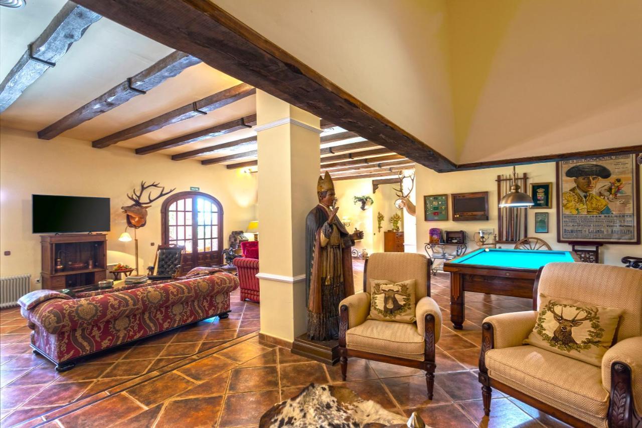 Casa Flores Con Piscina Interior Climatizada Alcaucin Exterior photo